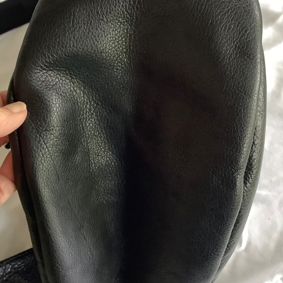 AmeriBag black leather backpack - Picture 6 of 12